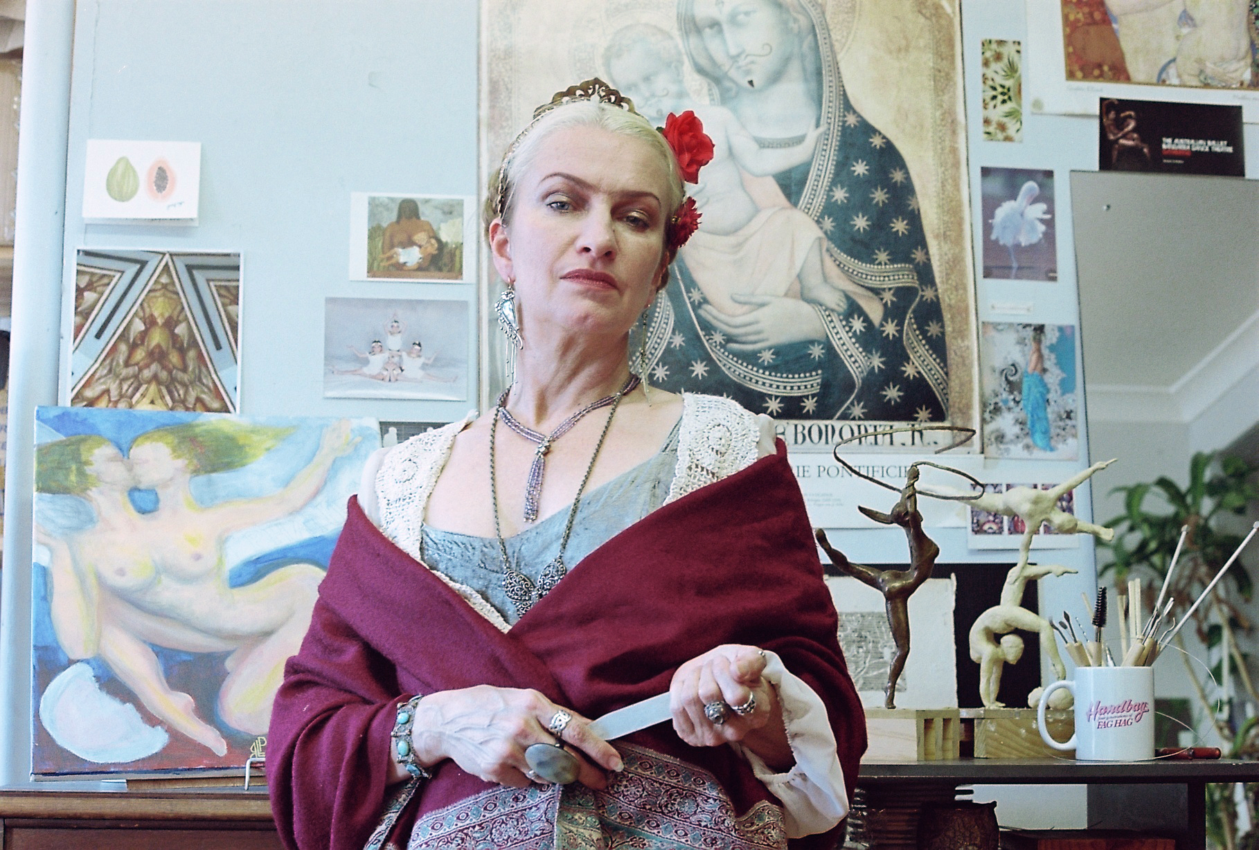 JFP16 Madonna and Knife